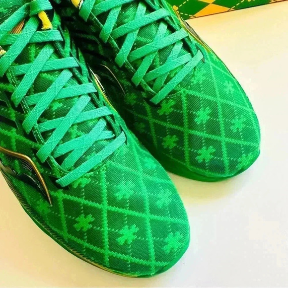 NIB Rare Men’s Limited Edition Shamrock Saucony
Kinvara 12 Sneakers main image 6